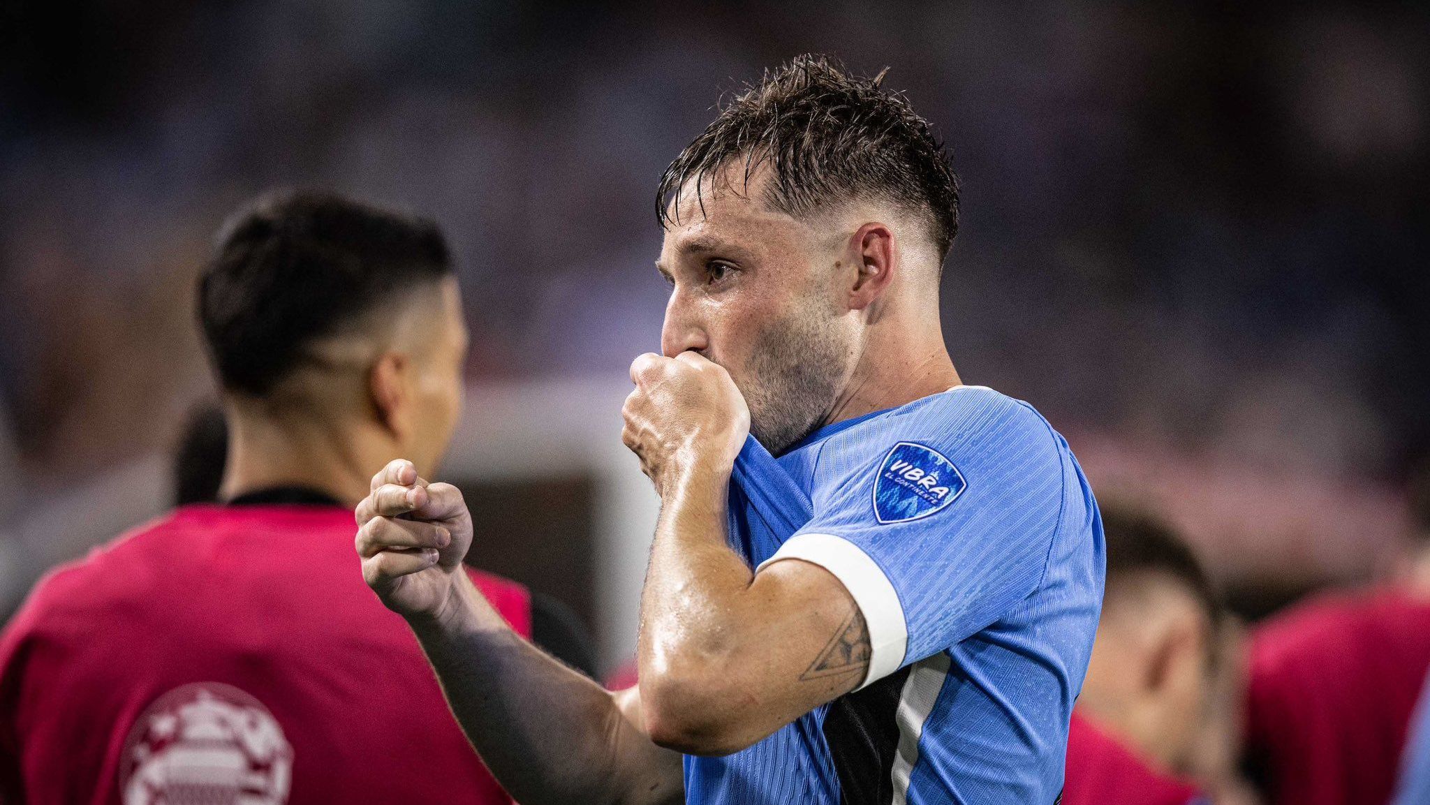Viña comemora gol na vitória do Uruguai sobre o Panamá na Copa América