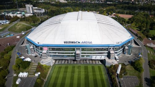 Veltins Arena, em Gelsenkirchen, pode receber 50.000 torcedores