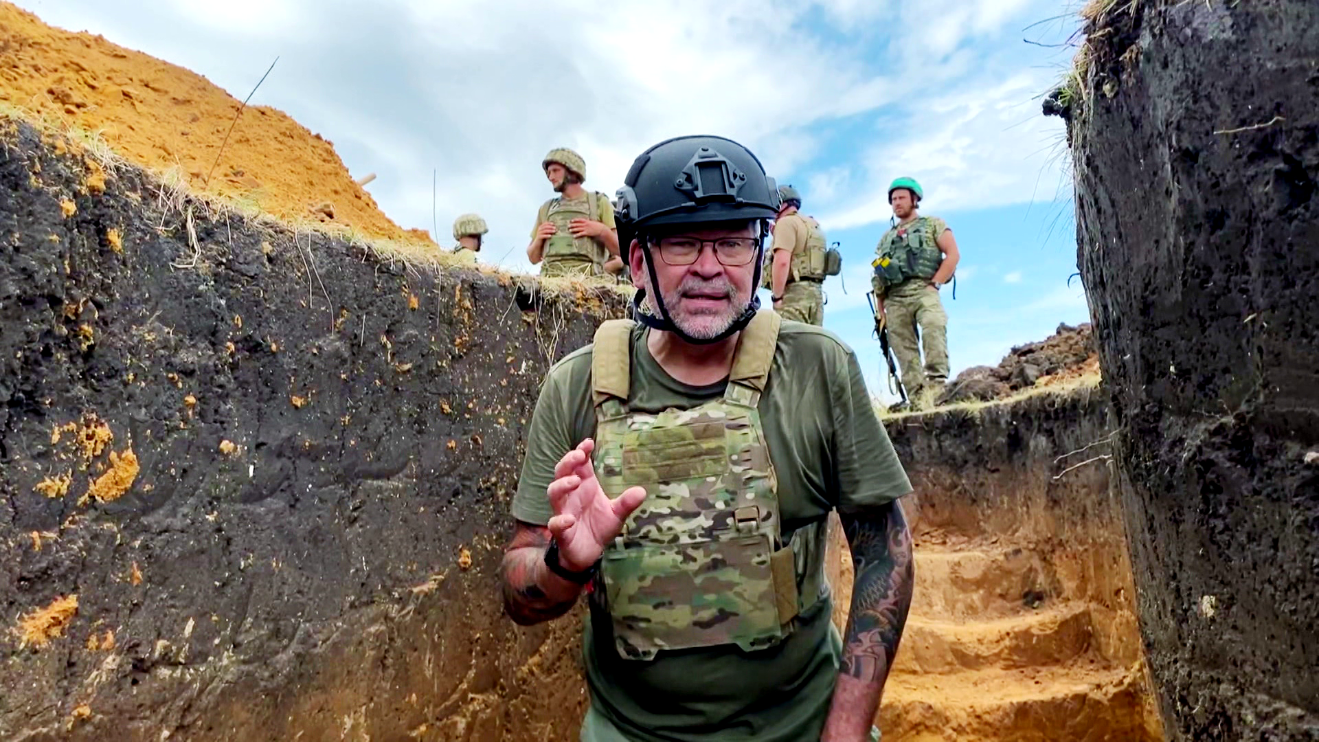 Enviado da CNN Brasil está na linha de frente da guerra na Ucrânia / CNN Brasil