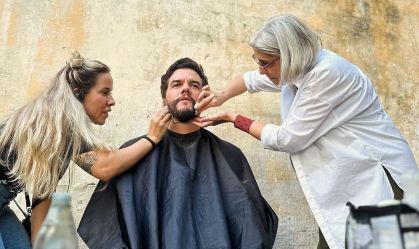 Kleber Mendonça Filho publica foto de Wagner Moura em set de novo filme; veja