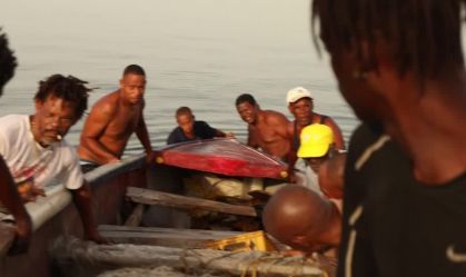 Furacão Beryl: ventos com força de tempestade tropical atingem a Jamaica