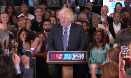 Boris Johnson faz apelo surpresa de última hora nas eleições do Reino Unido
