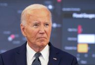 "Com a idade, vem a sabedoria": Biden volta a responder à pressão para desistir