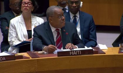 Seguranças de líder haitiano dão tiros de "cobertura" depois de entrevista à CNN