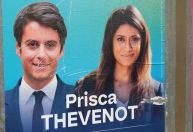 Porta-voz do governo da França e equipe são atacados durante campanha eleitoral