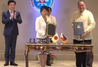 Japão e Filipinas assinam acordo de defesa histórico