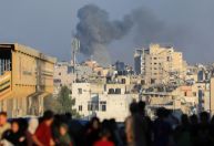 Tanques israelenses invadem cidade de Gaza e moradores relatam forte bombardeio