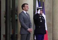 Emmanuel Macron pede que partidos tradicionais formem &quot;bloco republicano&quot;