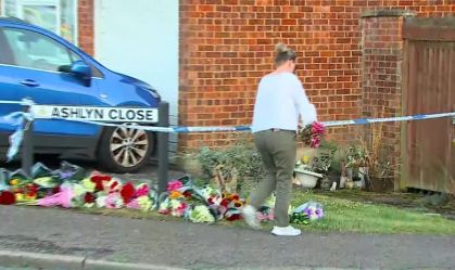 Colegas homenageiam comentarista da BBC que teve esposa e filha assassinadas