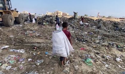 Lixo se acumula em Gaza e coloca saúde de palestinos em risco