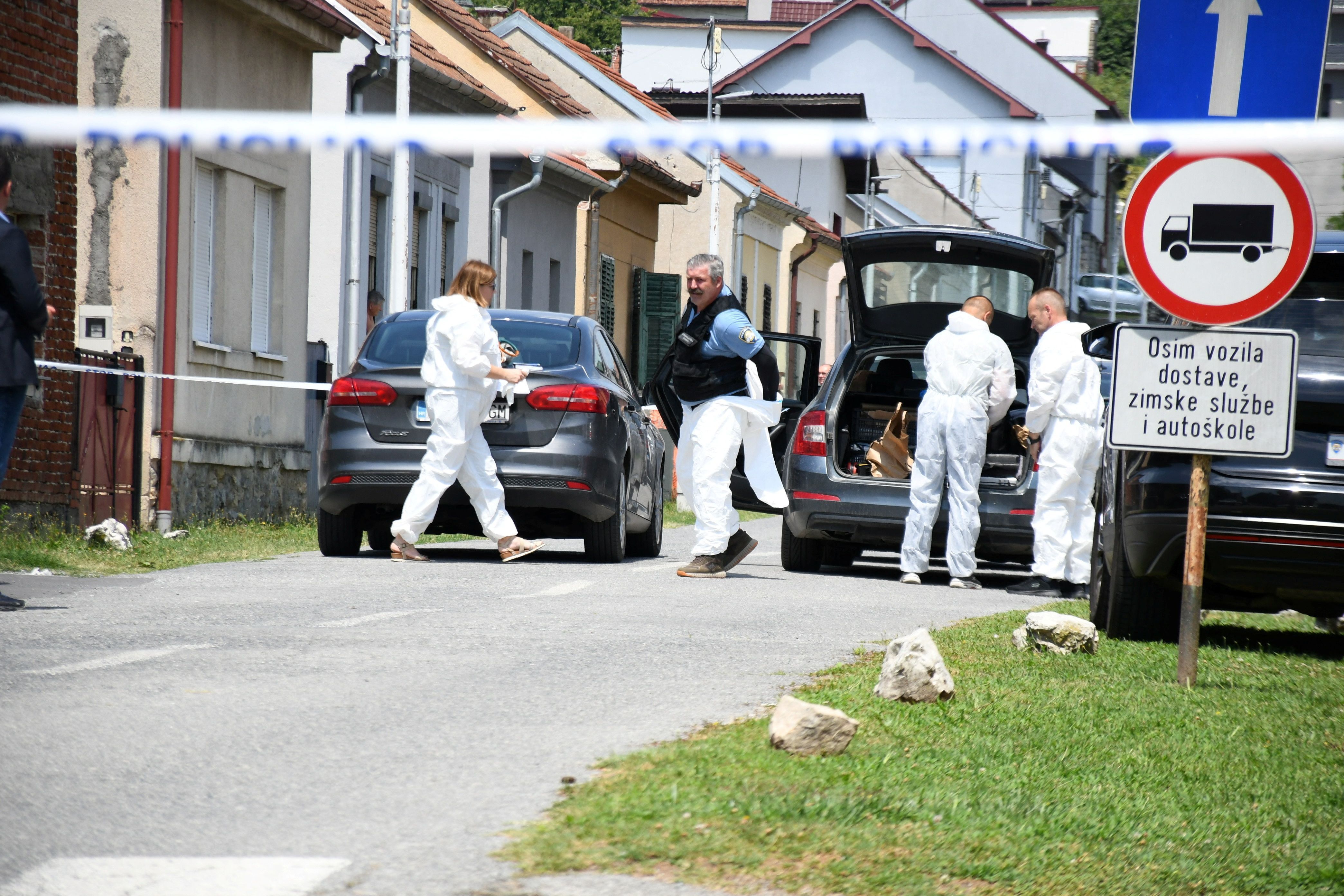 Polícia em local de crime em Daruvar, na Croácia