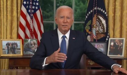 "Nada pode impedir a salvação da democracia, isso inclui a ambição pessoal", diz Biden