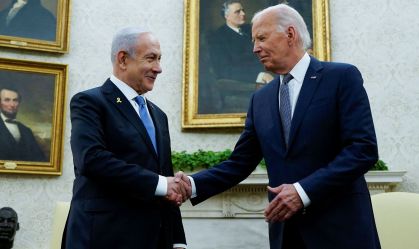 Biden faz reunião com Netanyahu, a primeira com um líder estrangeiro desde desistência