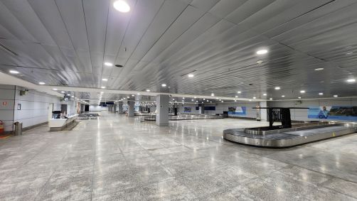 Área de restituição de bagagens no aeroporto Salgado Filho, em Porto Alegre (RS)