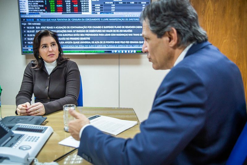 Os ministros Simone Tebet e Fernando Haddad