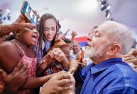Lula diz não ter 'receio' de etarismo e fala em disputar a reeleição para 'derrotar o fascismo'
