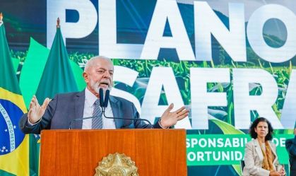 Lula sugere relação "sincera" com agro, e fala que quem toma terra são os bancos, não MST