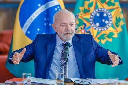 Presidente da República, Luiz Inácio Lula da Silva, durante entrevista a correspondentes internacionais, no Palácio da Alvorada. Brasília - DF.