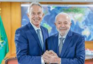Quem é Tony Blair, ex-Premiê britânico que visitou Lula