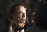 Veja como outras emissoras repercutiram morte de Silvio Santos