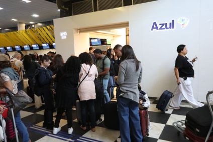 Movimentação de passageiros no aeroporto de Congonhas, em São Paulo, após apagão cibernético