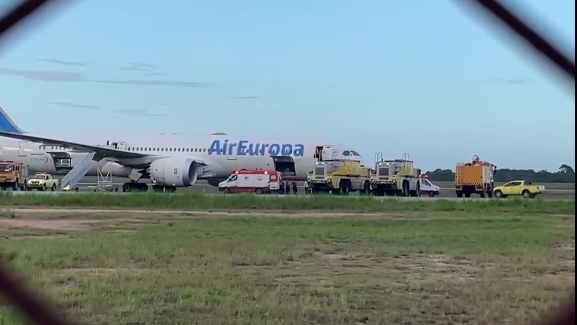 AVIAO NATAL POUSO DE EMERGENCIA