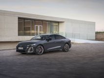 Novo Audi A5 Sedan na cor cinza Magnet