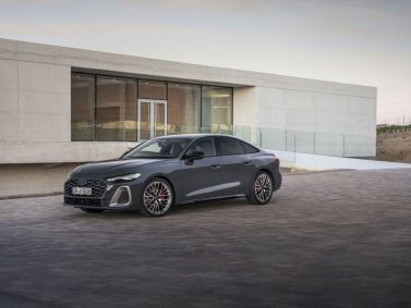 Novo Audi A5 Sedan na cor cinza Magnet