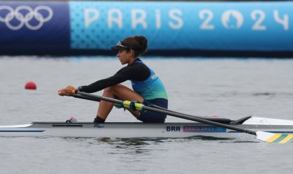 Bia Tavares, do remo skiff simples