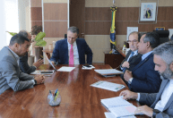 Fávaro se reúne com Inmet para discutir medidas emergenciais para reestruturação do órgão