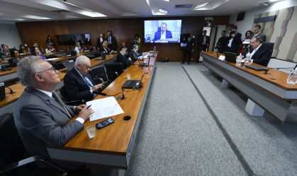Projeto pode proibir bancos de oferecer empréstimo por telefone; comissão do Senado analisa