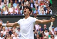 Alcaraz volta a superar Djokovic e é bicampeão em Wimbledon