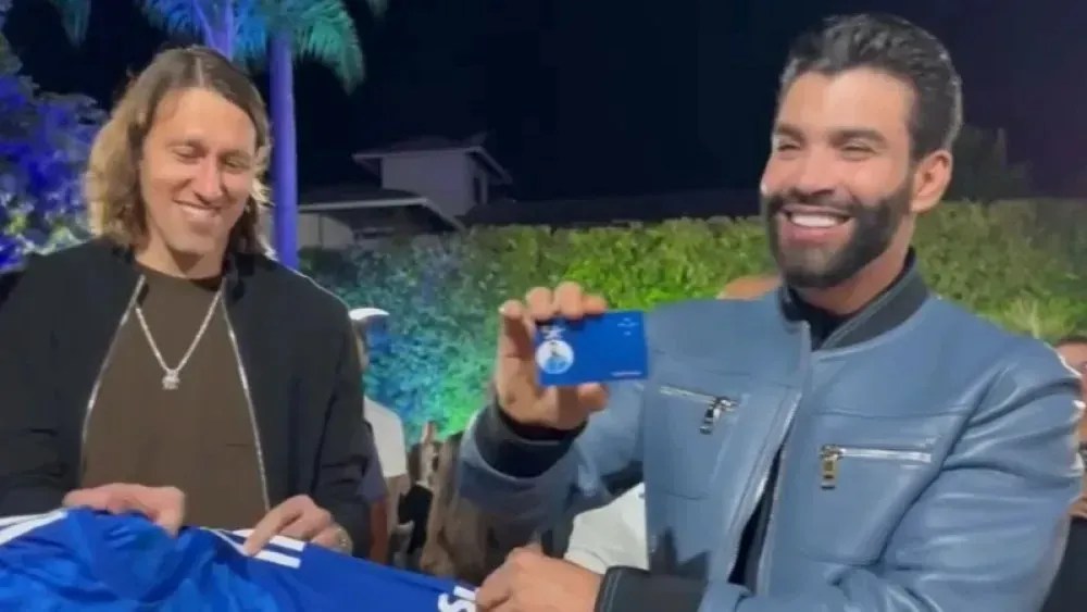 Cássio com Gusttavo Lima em festa privada na casa de Pedrinho, dono do Cruzeiro