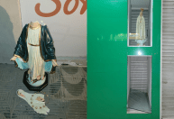 MG: casal é preso após furtar imagem religiosa em livraria para comprar drogas