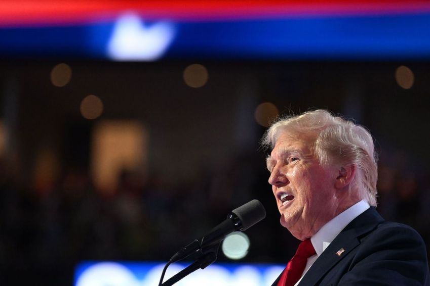 O ex-presidente Donald Trump fala na quinta-feira, 18 de julho, durante a Convenção Nacional Republicana em Milwaukee / Will Lanzoni/CNN