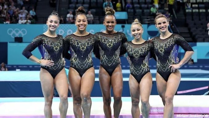 Equipe do Brasil tenta conquistar medalha na ginástica artística nesta terça-feira (30)
