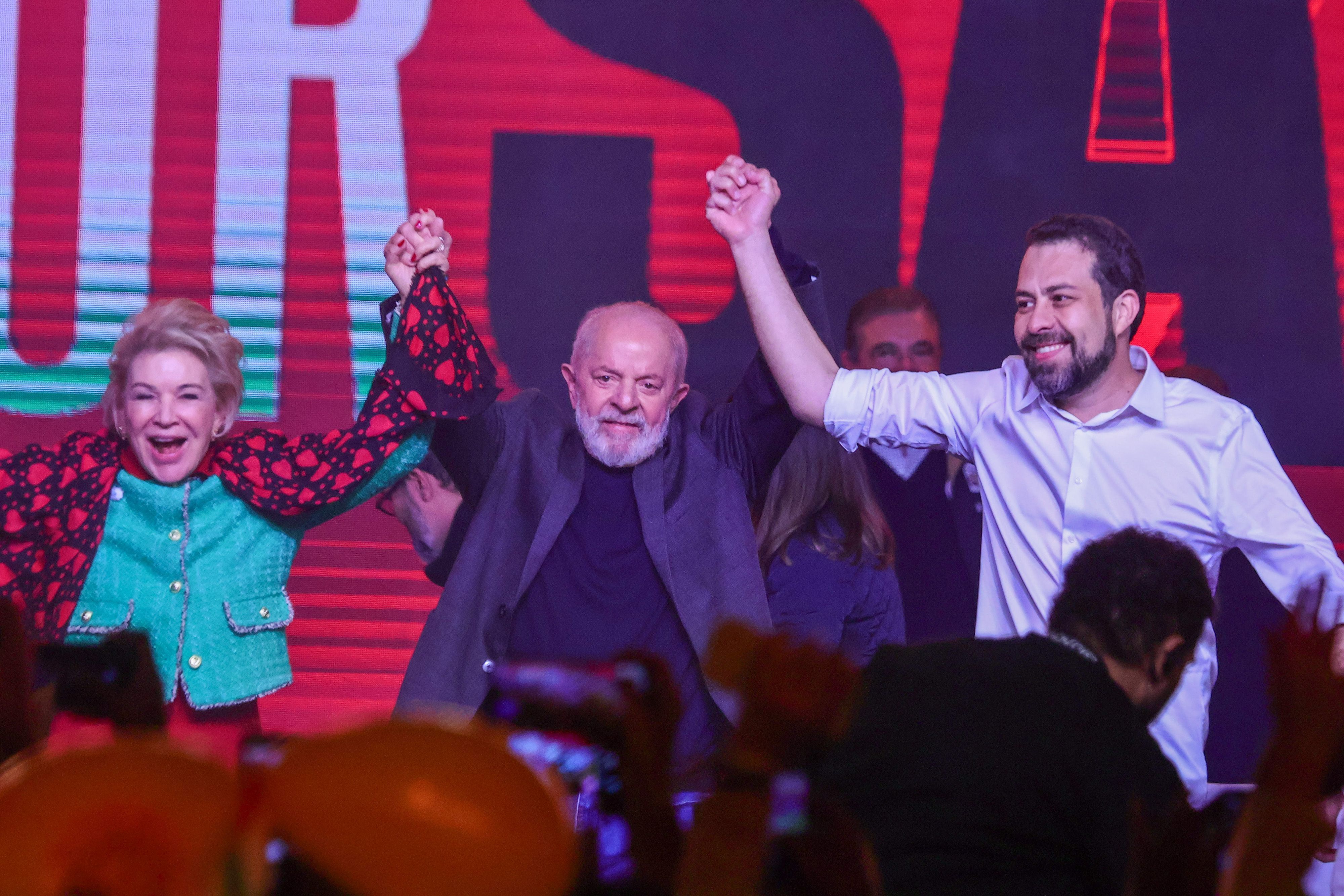 Lula ao lado de Guilherme Boulos e Marta Suplicy