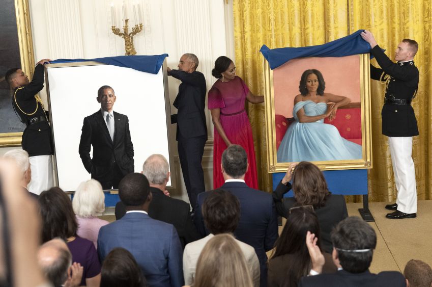 Barack e Michelle Obama revelam retratos oficiais na Casa Branca / Kevin Dietsch/Getty Images
