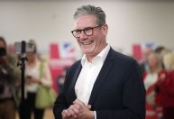 "A mudança começa agora", diz Keir Starmer após vitória na eleição do Reino Unido