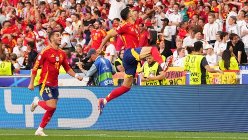 Espanha venceu a Alemanha e se classificou à semifinal da Eurocopa