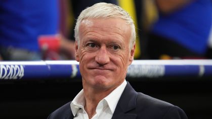 Didier Deschamps durante a derrota da França para a Espanha