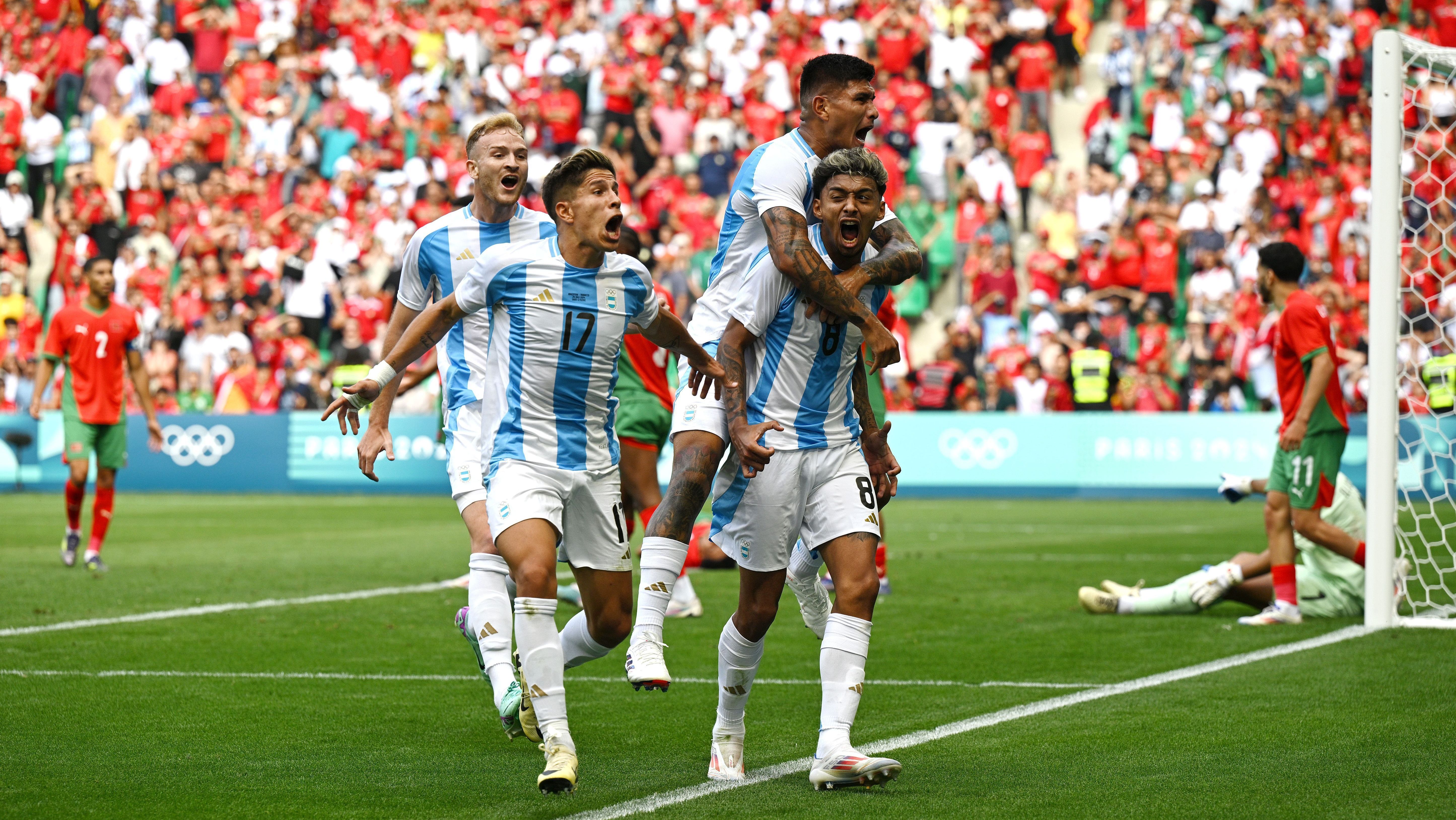 Argentina buscou o empate por 2 a 2 com Marrocos na estreia em Paris