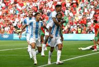 VAR anula gol de empate da Argentina, jogo é retomado após duas horas e Marrocos vence duelo