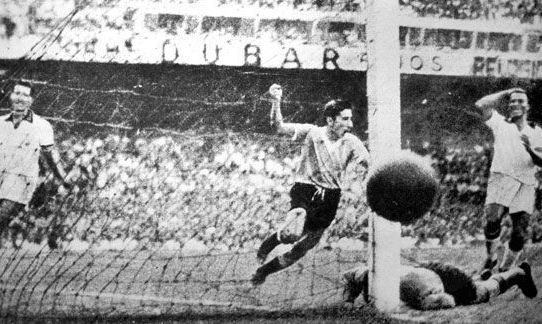 Alcides Ghiggia, autor do título uruguaio na Copa do Mundo de 1950