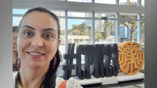 A médica Claudia Soares Alves foi presa por sequestrar bebê em Uberlândia (MG)