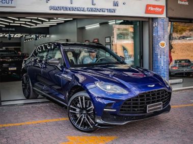 Aston Martin DBX 707: SUV de luxo inglês recebe insulfilm
