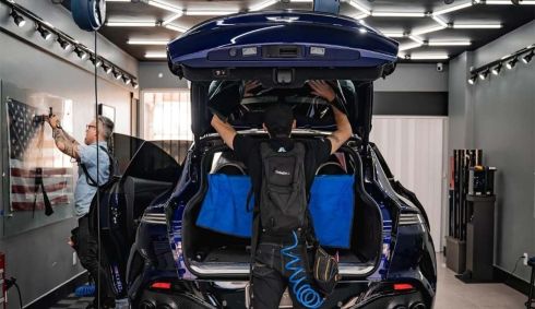 Aston Martin DBX 707: SUV de luxo inglês recebe insulfilm