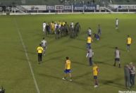 Funcionário de clube da Série D é acusado de ameaçar torcedora com arma de fogo