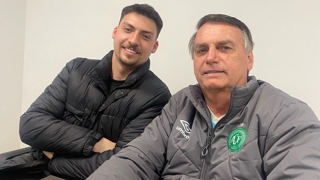 Jair Renan Bolsonaro e Jair Bolsonaro