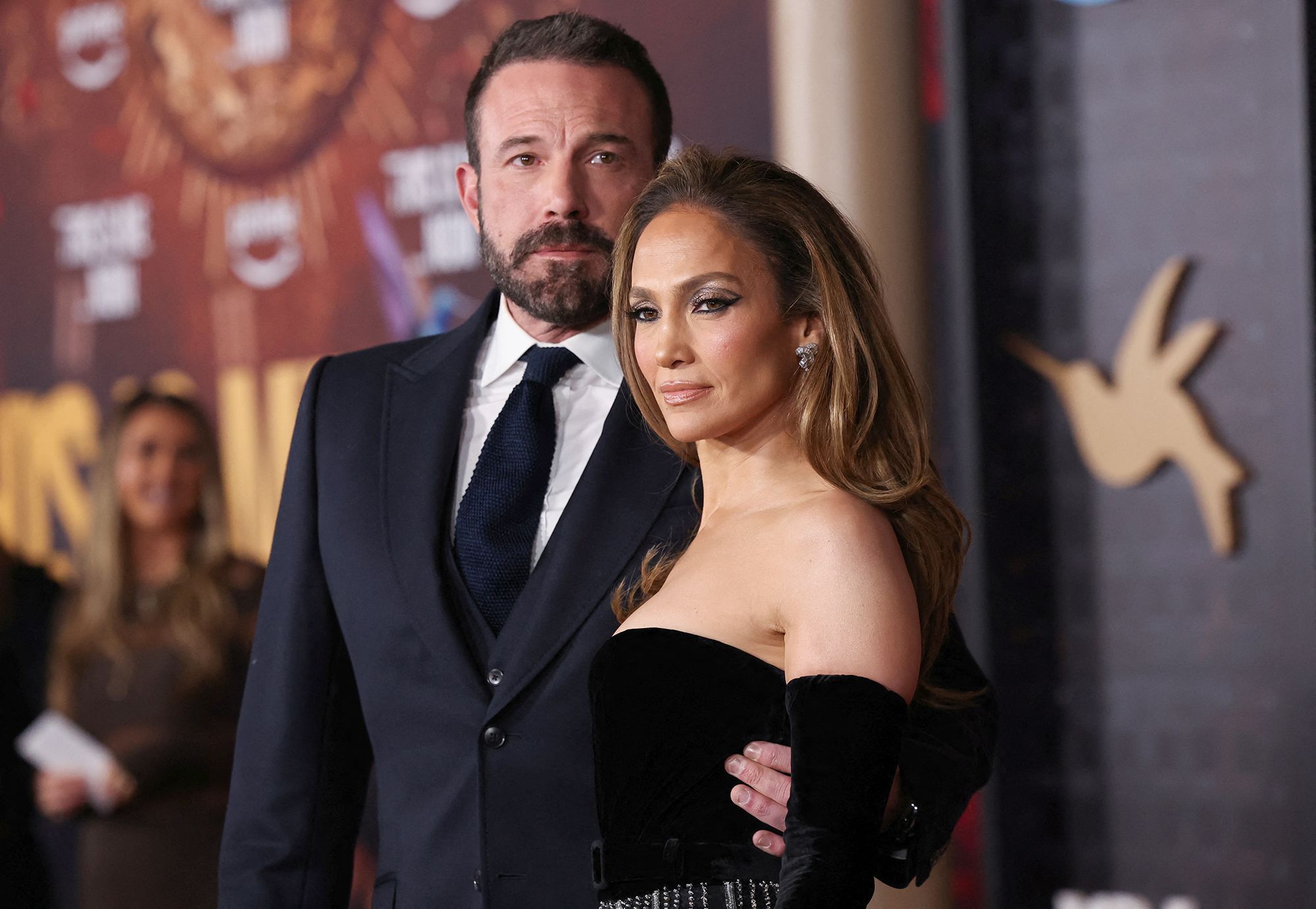 Ben Affleck e Jennifer Lopez na premiere do filme "This Is Me... Now: A Love Story" em Los Angeles • Mario Anzuoni/Reuters